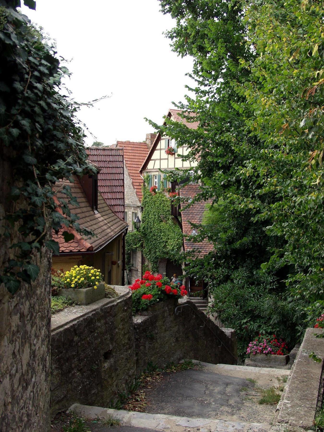 Akzent Hotel Am Bach Dettelbach Exterior foto